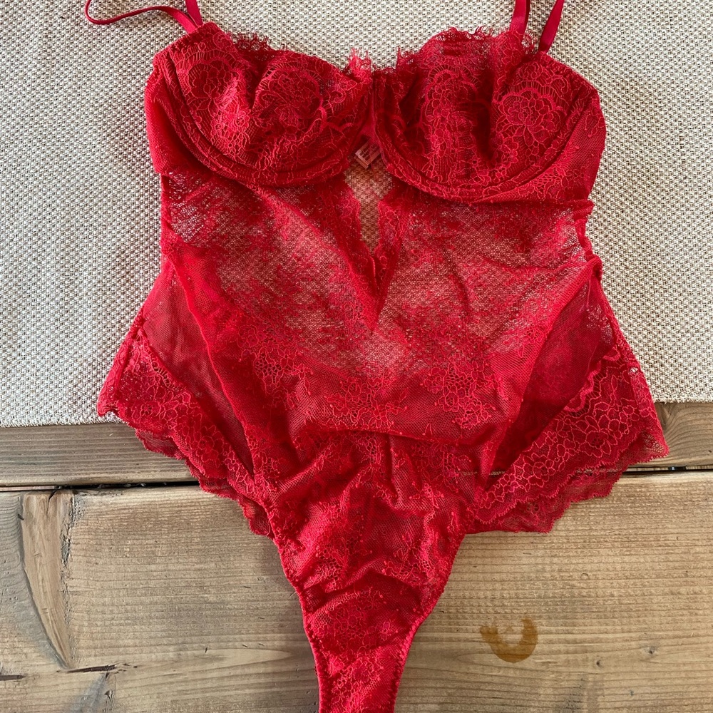 NWOT Victoria Secret Lingerie